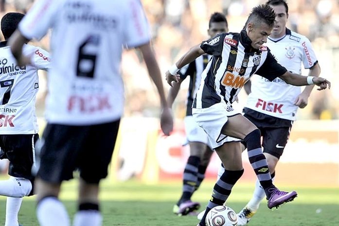 Vídeo:Santos perde Ganso, empata com Corinthians e decisão fica para Vila