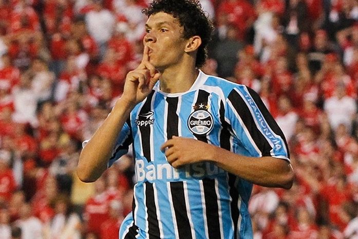 Júnior Viçosa não se engana com assédio: 'Para o inferno, é rapidão'