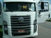 Caminhão roubado é recuperado com carregamento intacto