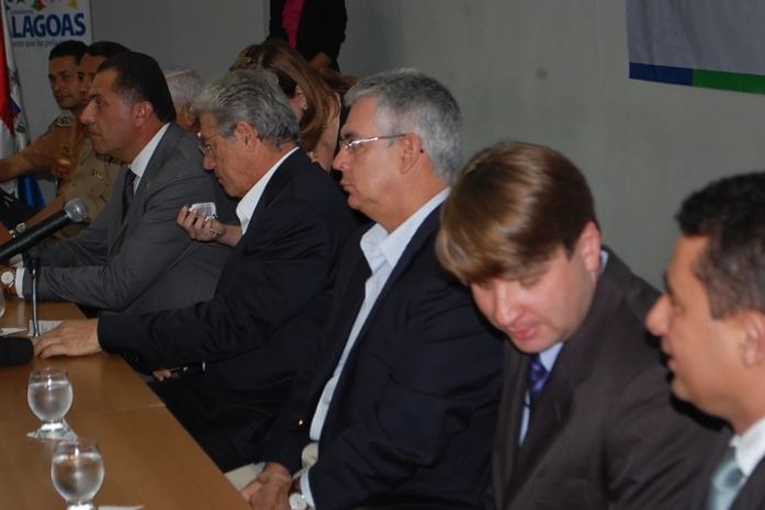 Servidores devem decidir: ou aceitam os 7% ou governo volta aos 5,9%