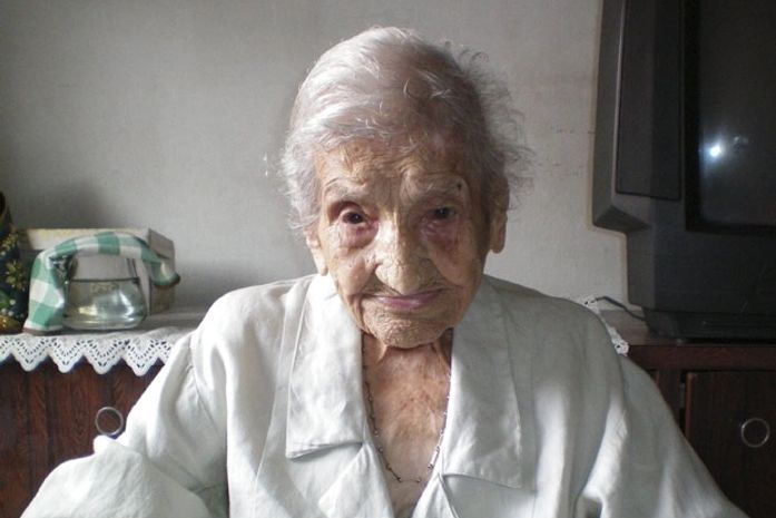 Maria Gomes Valentim, de 114 anos, em foto de 11 de março.