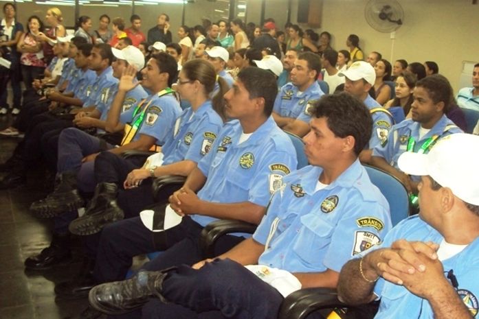 Servidores da saúde aderem à greve e agentes de trânsito paralisam atividades em Palmeira