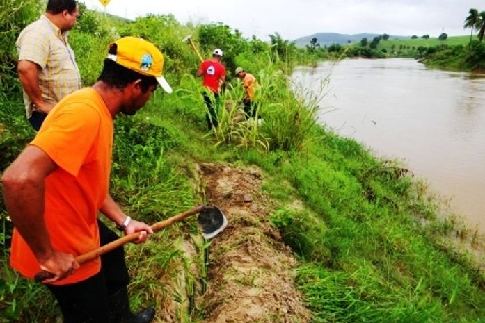 Secretaria do Meio Ambiente de União inicia trabalho de recuperação na margem do Rio Mundaú