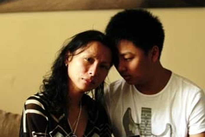 Jocelyn Edwards com o filho Jonathan Lim em Sydney