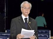 Foto de arquivo mostra o senador Itamar Franco no
plenário do Senado 