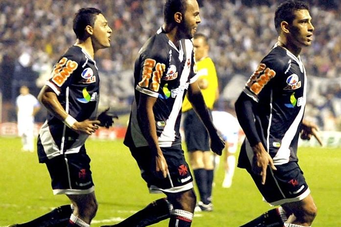 Vasco bate o Avaí e volta a final da Copa do Brasil após cinco anos