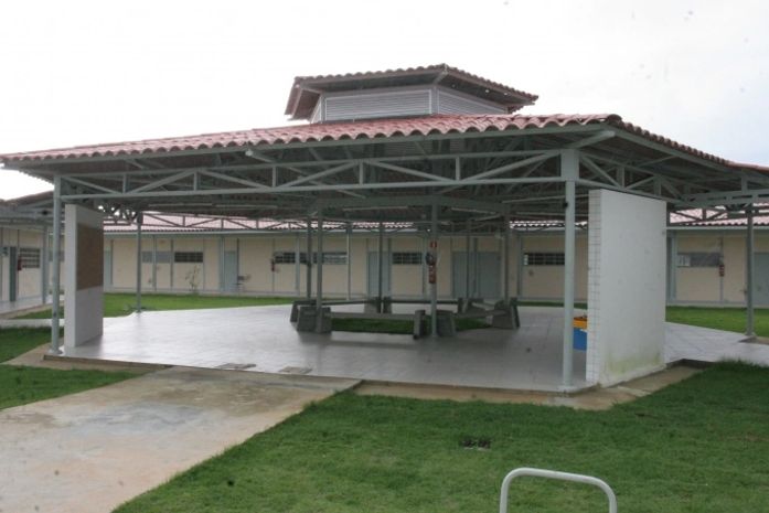 Governo e Prefeitura inauguram escola em Rio Largo
