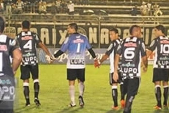 ASA poderá terminar a noite no topo da tabela