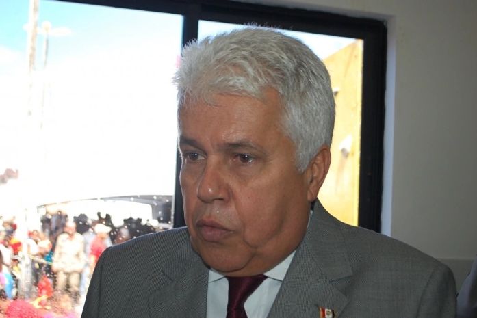 Nonô defende renegociação da dívida pública e nega vetos a concursos