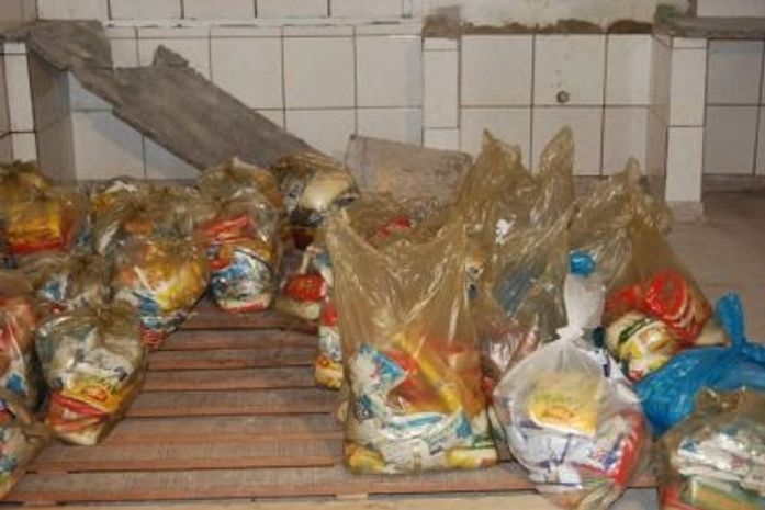Alimentos que seriam entregues a gestantes estão fora do prazo de validade