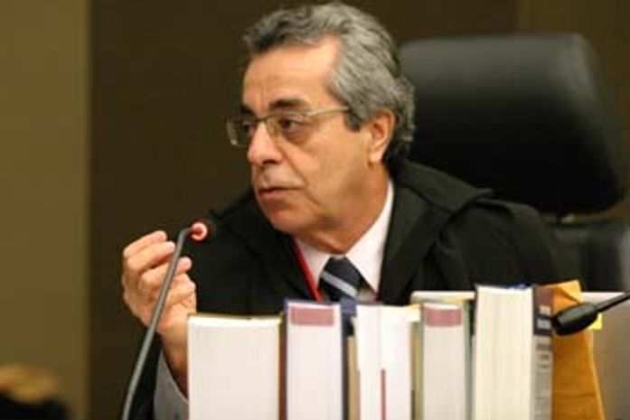 Desembargador Alcides Gusmão