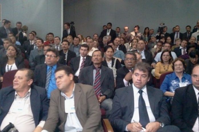 Reforma política foi debatida em Brasília