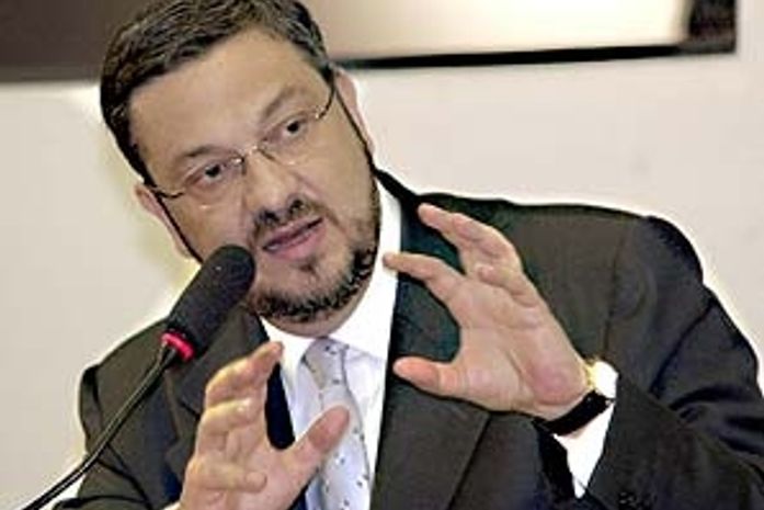 'Não fiz tráfico de influência', diz Palocci sobre patrimônio pessoal