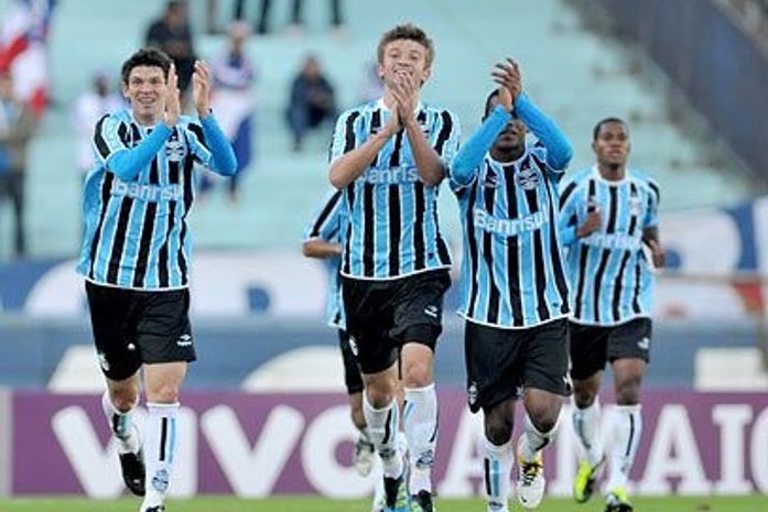 Vídeo:Junior Viçosa marca dois e Grêmio vence o Bahia