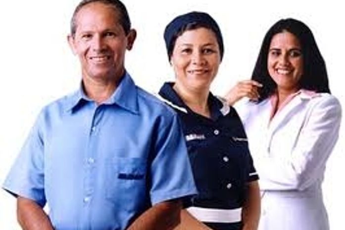 Férias de julho devem gerar 16,2 mil vagas temporárias, diz Asserttem