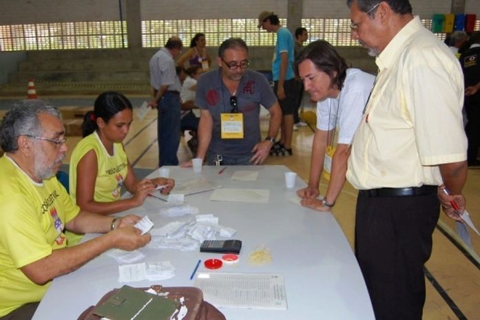 Vídeo: Candidatos vivem expectativa para conhecer novo reitor