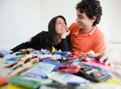 Estudante de medicina da USP tem maior coleção de camisinhas do país