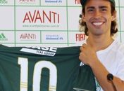 Após 10 meses, Palmeiras paga R$ 800 mil por jogo e R$ 5 mi por gol de Valdivia