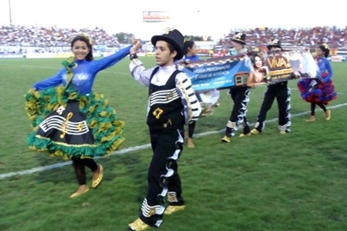 O show de forró no campo do ASA