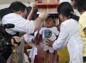 Filipino de 59,7 cm é declarado o menor homem do mundo