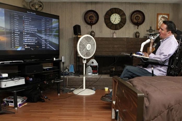 Tetraplégicos podem usam a boca para jogar video game