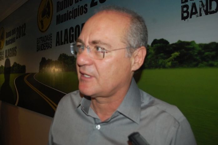 Renan Calheiros busca apoio de Almeida para eleições 2012
