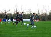 Sob o frio argentino, seleção brasileira realiza primeiro treino para a Copa América