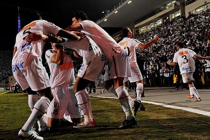 Santos repete 62, vence o Peñarol e conquista a Libertadores