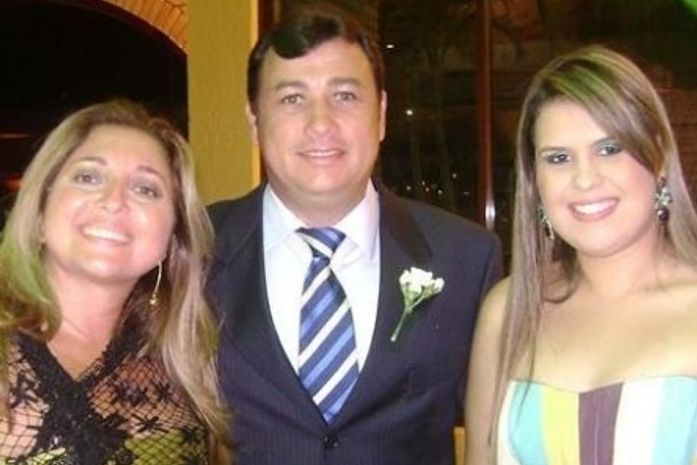 Cristhiano e ao seu lado esquerdo Mellina(vestido listrado)