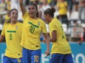 Melhor do mundo, Marta comemora gol em amistoso pela seleção brasileira
