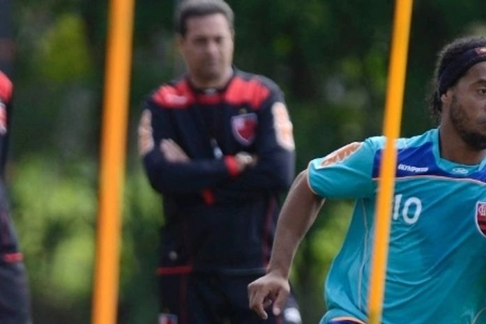 'Cansando da bola', R10 cogita aposentadoria após título de expressão pelo Flamengo