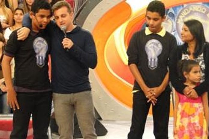 Gêmeos de Tanque D'Arca ganham Atelier e Salão de Beleza do Caldeirao do Huck