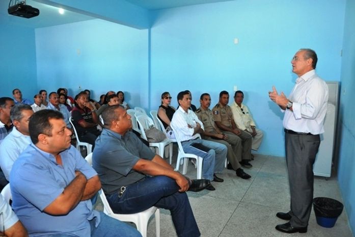 No encontro com militares, Renan volta a defender mais investimentos na área de segurança 