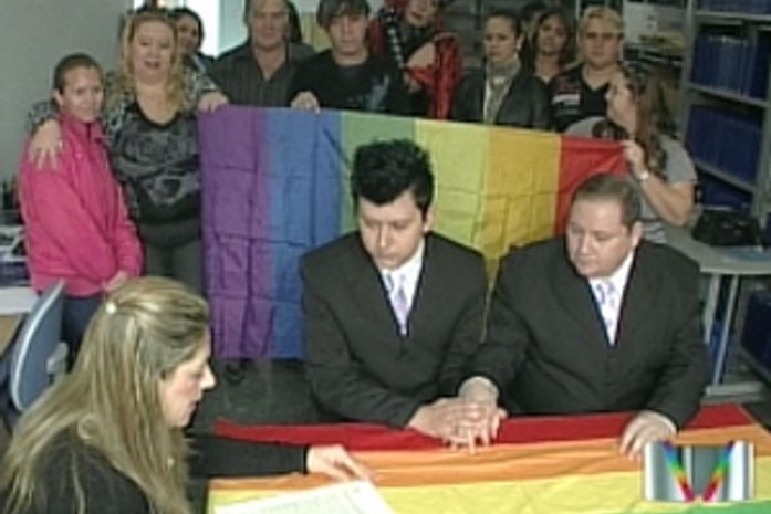 Sem homofobia: Justiça autoriza casamento gay no interior de SP