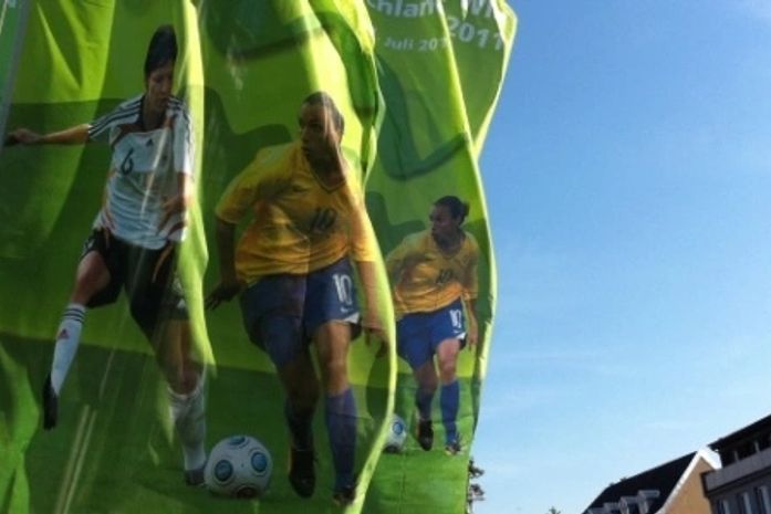 Marta é destaque no material de divulgação da Copa do Mundo feminina