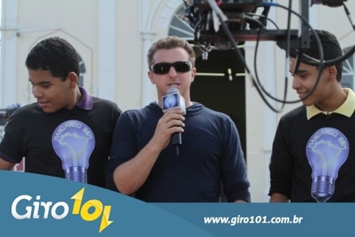 VÍDEO:Quadro Mandando Bem com Luciano Huck em Tanque D'arca