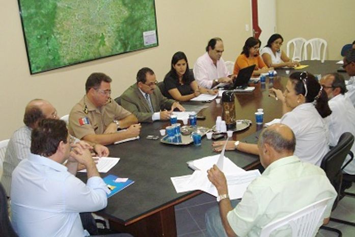Prefeito participa de reunião do Conselho Municipal de Trânsito
