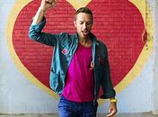 Coldplay lança primeiro clipe de novo álbum de inéditas