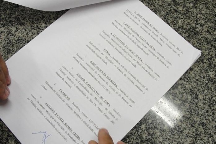 Prefeito demite secretários acusados de Improbidade Administrativa