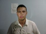 Empresário intimida pessoas em bar e é preso por porte ilegal de arma