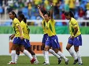 Seleção feminina já pensa nas quartas de final e prevê jogo complicado