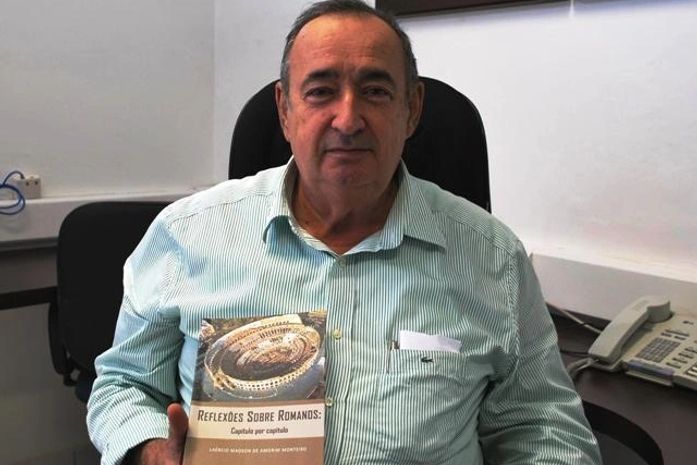 Laércio Monteiro já escreveu seis livros, de uma coletânea de onze volumes publicados