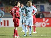 Uruguai e Peru empataram e Forlán pouco fez no jogo.