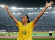 Treinador Kleiton Lima: 'Ainda bem que Marta é brasileira'