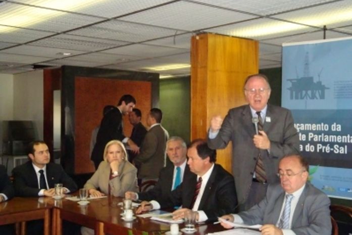 Renan Filho na reunião parlamentar