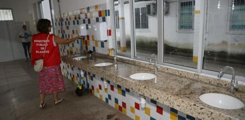 Fiscalização encontra problemas estruturais, falta de material e evasão em escolas da EJAI de Maceió