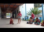 A Jô, coordenadora de escola, em Teotonio Vilela reuniu todas crianças para que a quilombola, Jheneffer, 9, partilhasse sua experiência na Omode.Que legal!