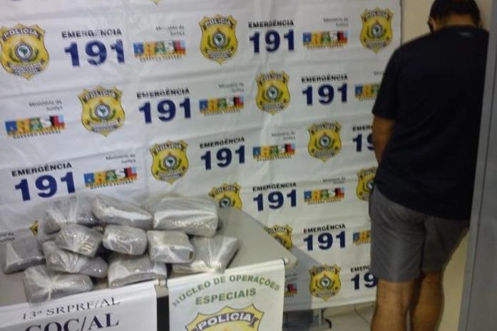 PRF apreende mais de 17 quilos de maconha em ônibus na rodovia BR 101