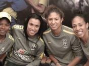 Jogadoras defendem ensaios sensuais e criticam preconceito