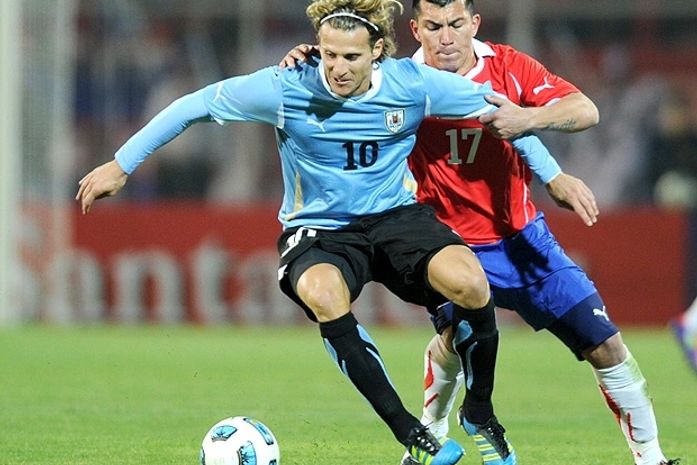 Uruguai e Chile fazem jogo emocionante mas ficam no empate